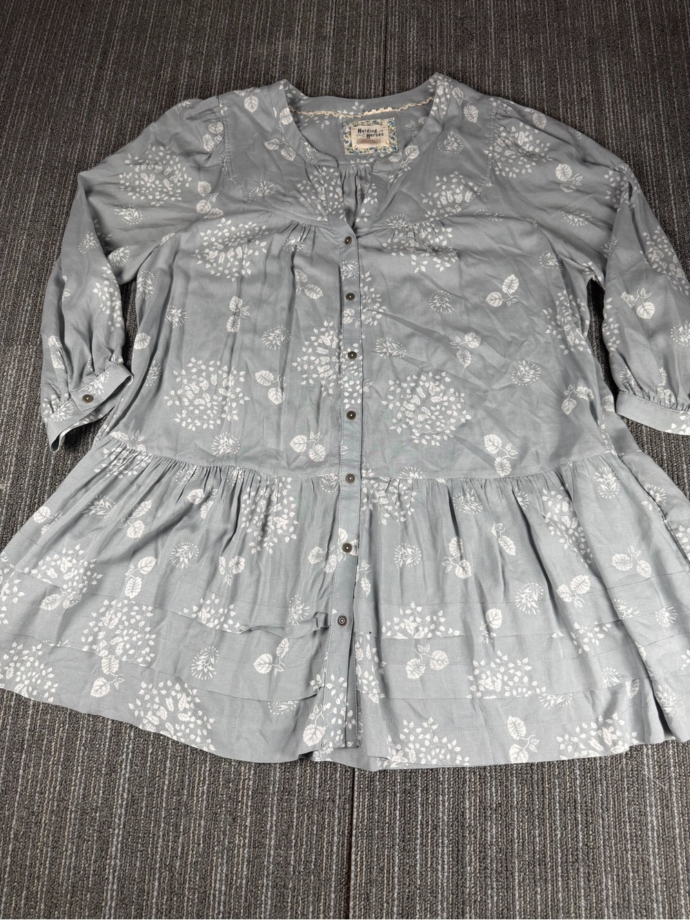 Anthropology HOLDING HORSES Pavin Dusty Blue Floral Button-Front Tunic